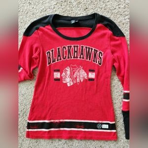 Womens long sleeve chicaho Blackhawks shirt, size xl